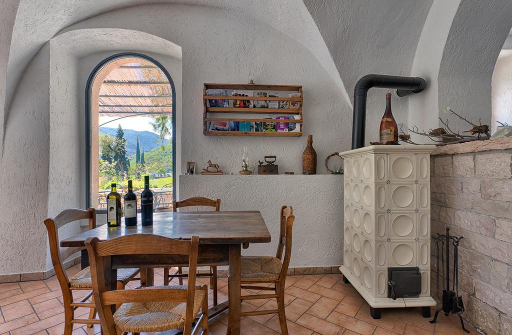 Agriturismo Maso Lizzone Dro Ngoại thất bức ảnh